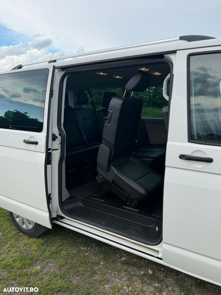 Volkswagen Caravelle 2017 photo 2