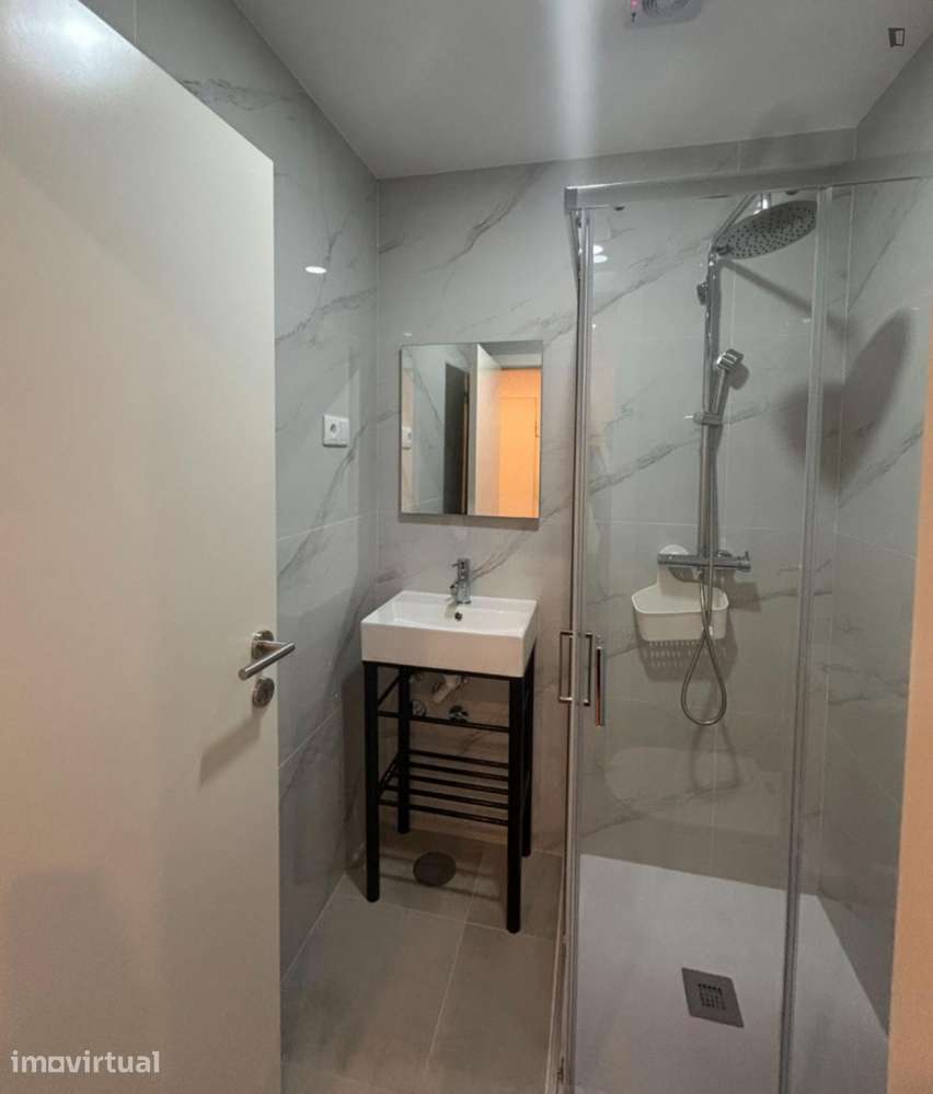 Quarto - localizado em São Vítor Braga - Grande imagem: 3/8