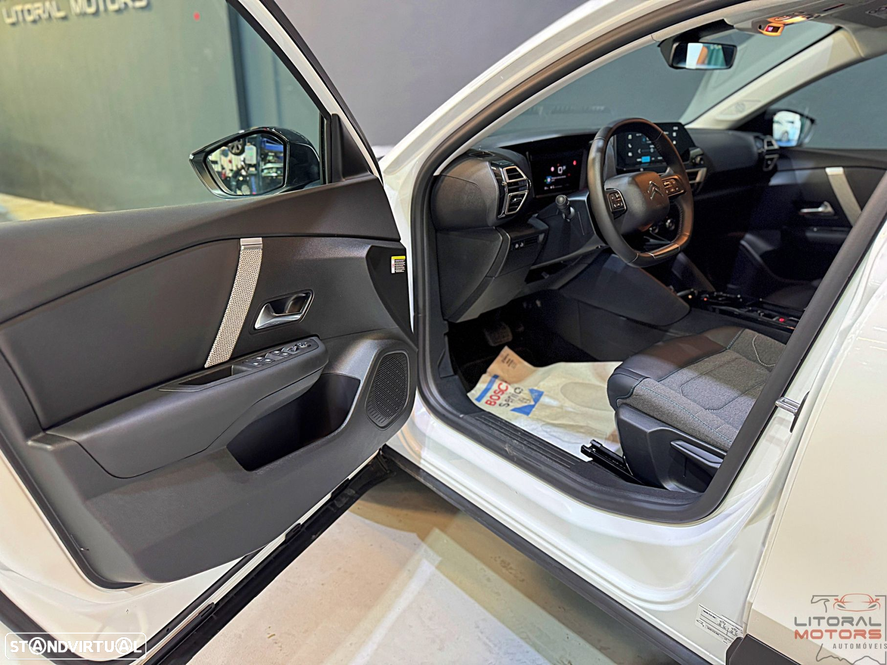 Citroën C4 X 1.2 PureTech Max EAT8 - 13