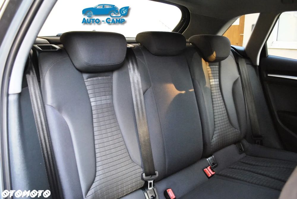 Audi A3 Sportback 1.4 TFSI e-tron Sport S tronic - 16