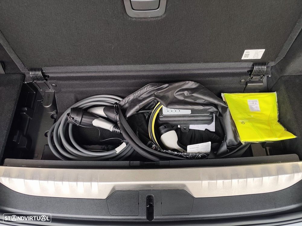 BMW 330 e Corporate Edition Auto - 17