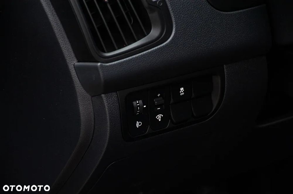 Kia Rio 1.2 Business Line - 38