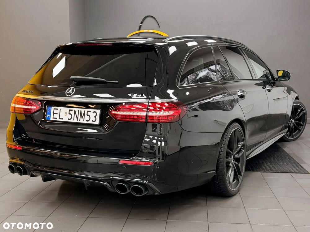 Mercedes-Benz Klasa E AMG 53 4Matic+ AMG Speedshift TCT-9G - 36
