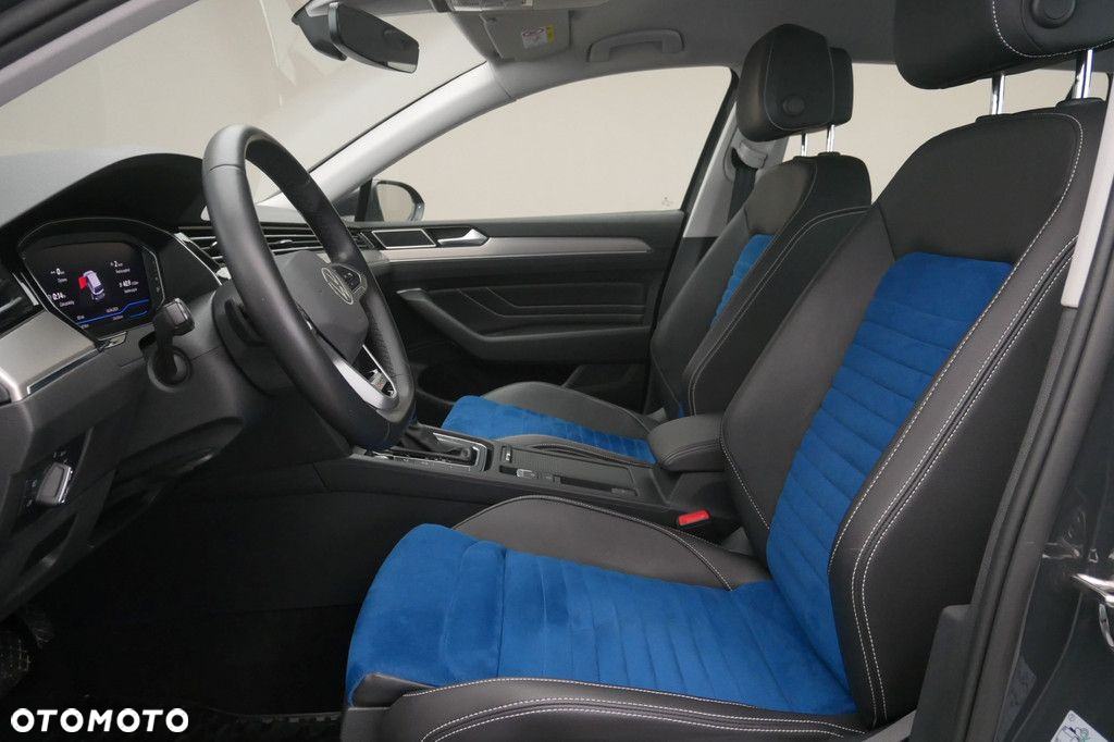Volkswagen Passat 2.0 TDI Elegance DSG - 12