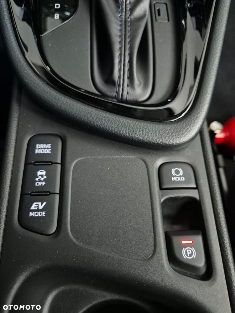 Toyota Yaris Hybrid 1.5 Style - 25
