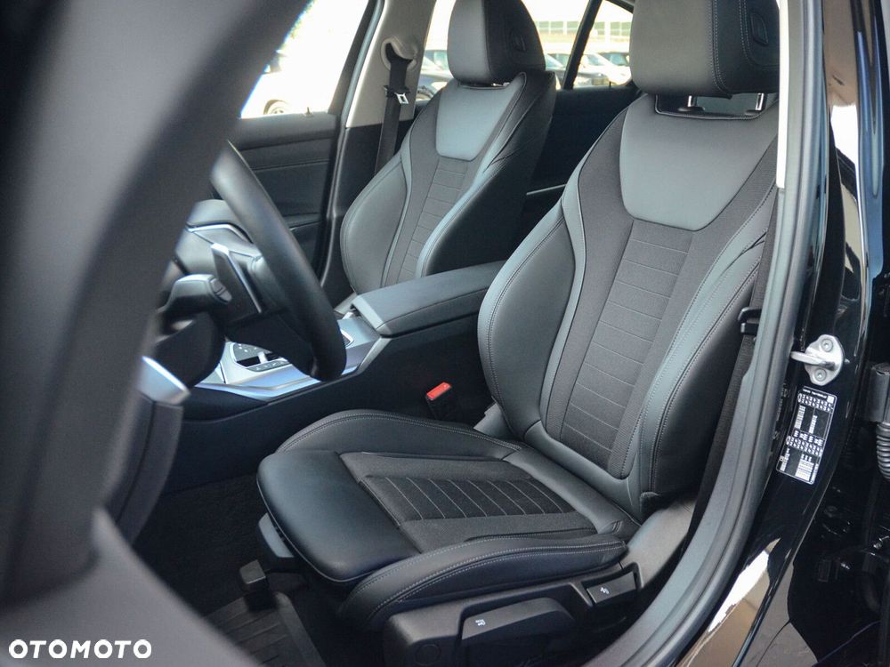 BMW Seria 3 318i - 35
