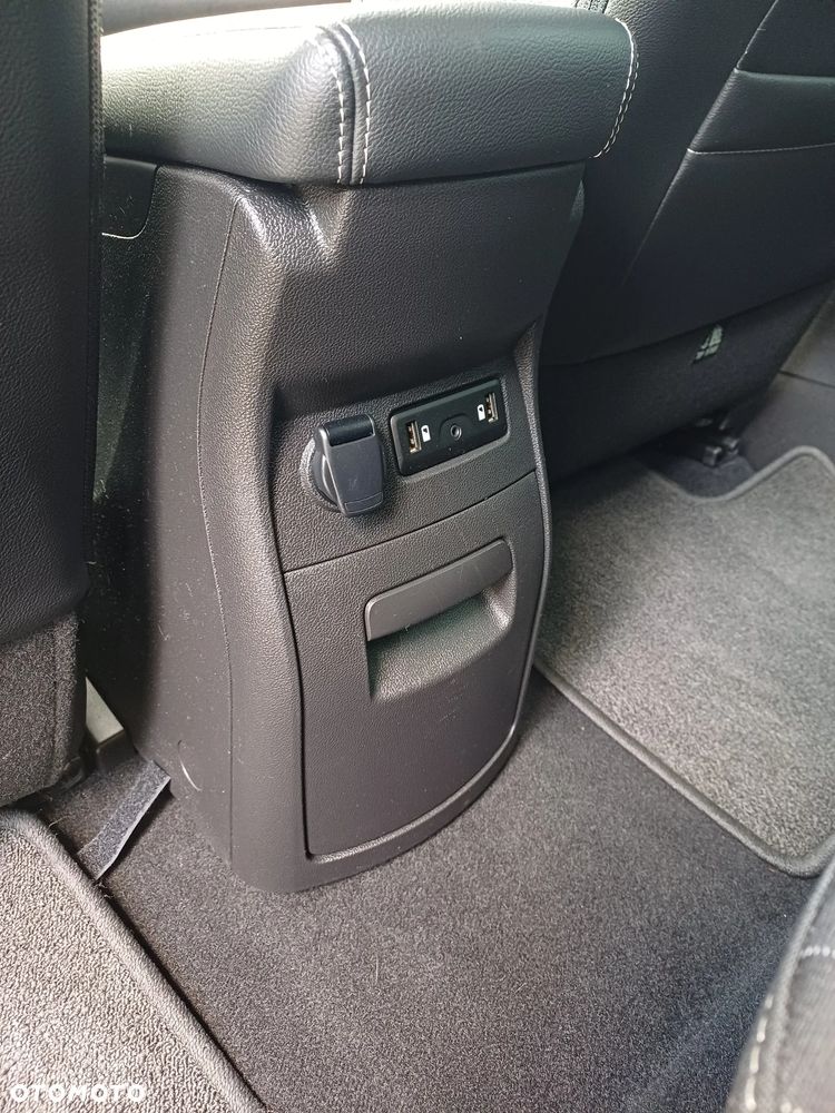 Renault Grand Scenic ENERGY TCe 140 BOSE EDITION - 17