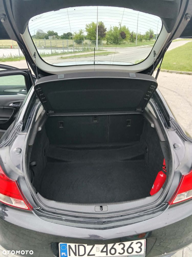 Opel Insignia - 10