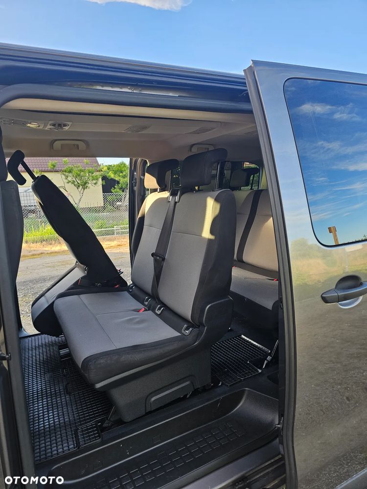Peugeot Traveller - 7