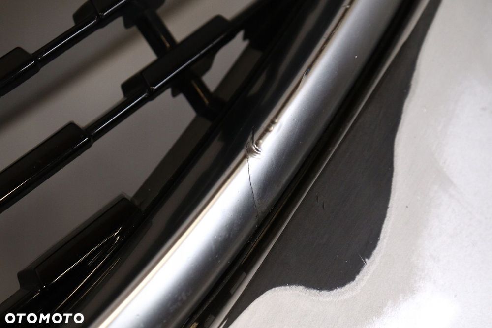 Zderzak Przedni Przód Volvo XC60 II 17- R-Design GRILL ATRAPA - 6