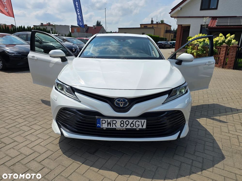 Toyota Camry - 21