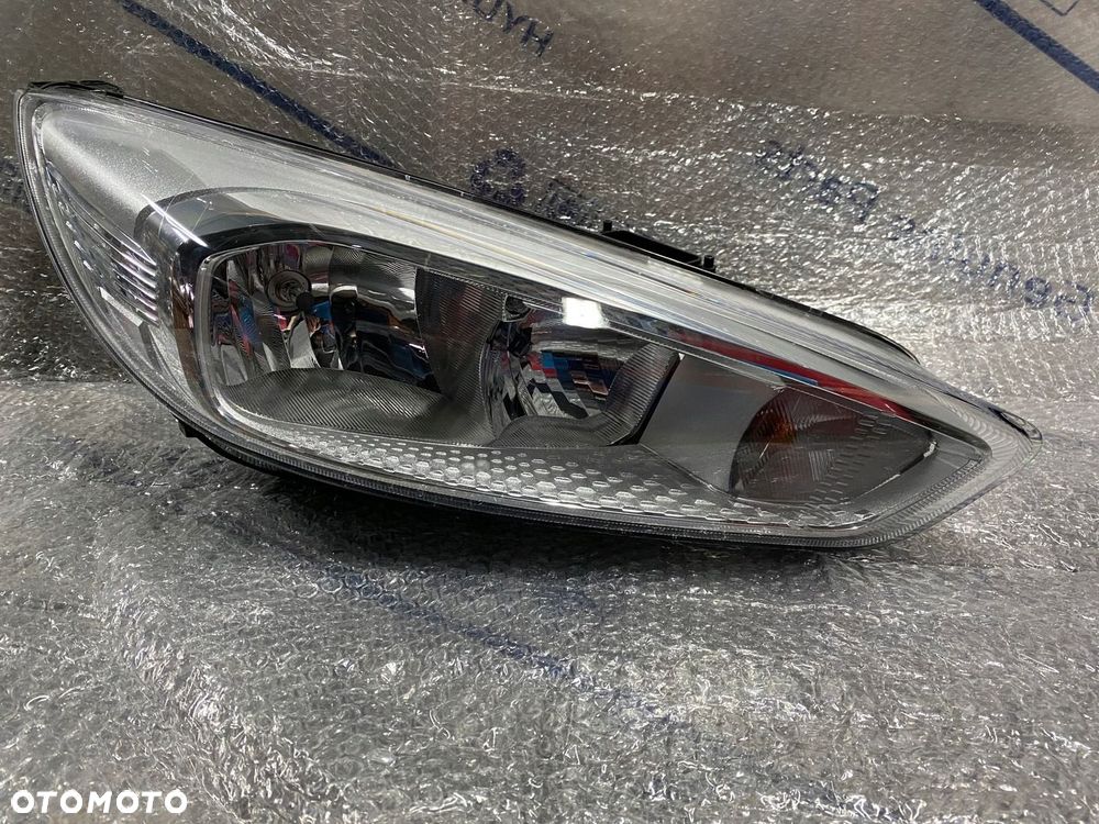 LAMPA PRAWA FORD FOCUS MK3 LIFT F1EB-13W029-AE EU - 1