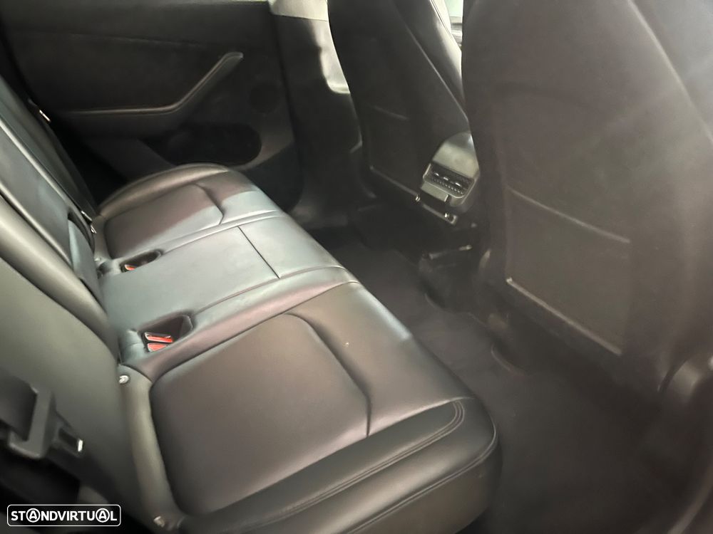 Tesla Model Y Performance Tração Integral - 16