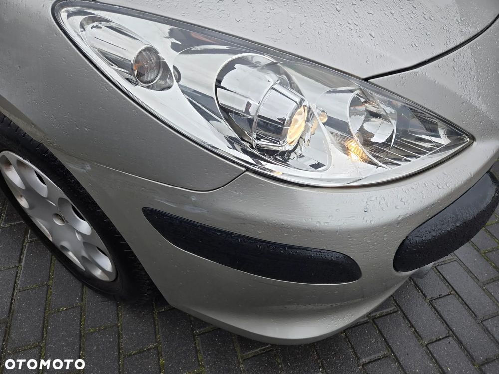 Peugeot 307 1.4 Trendy (klm) - 4