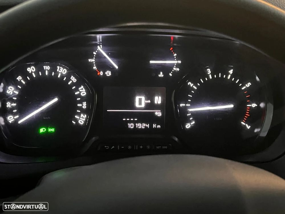 Peugeot Expert - 9