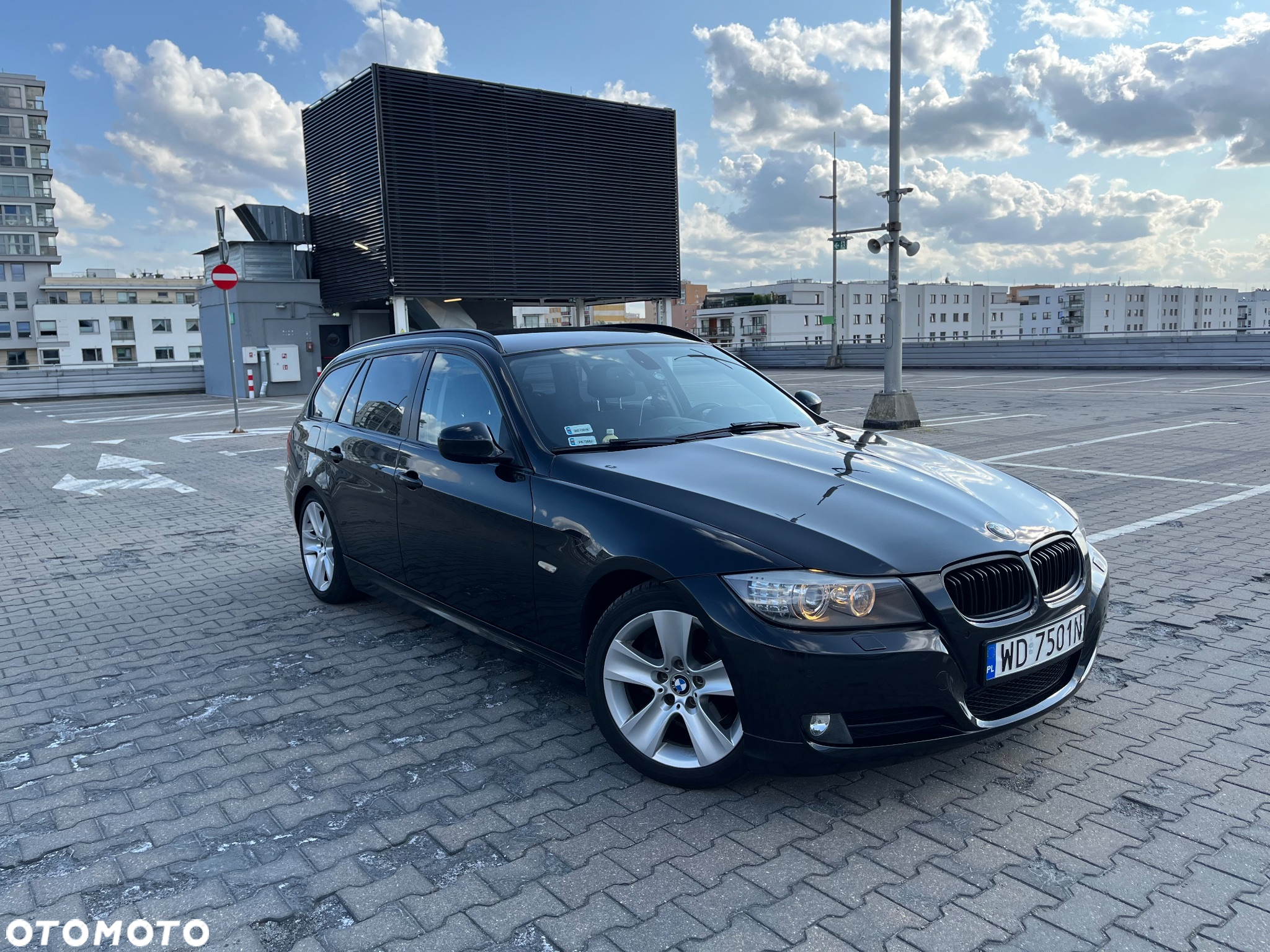 BMW Seria 3 320d DPF Touring Efficient Dynamics Edition - 3