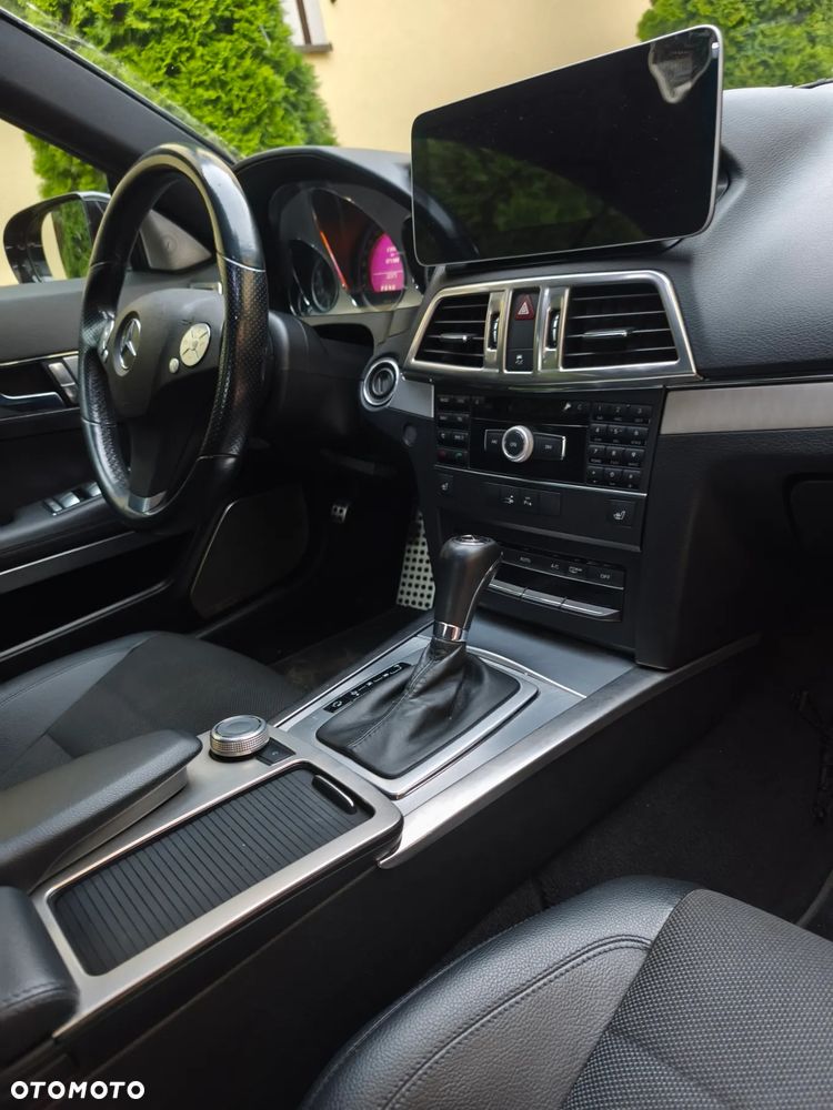 Mercedes-Benz Klasa E 250 CGI BlueEffICIENCY - 34