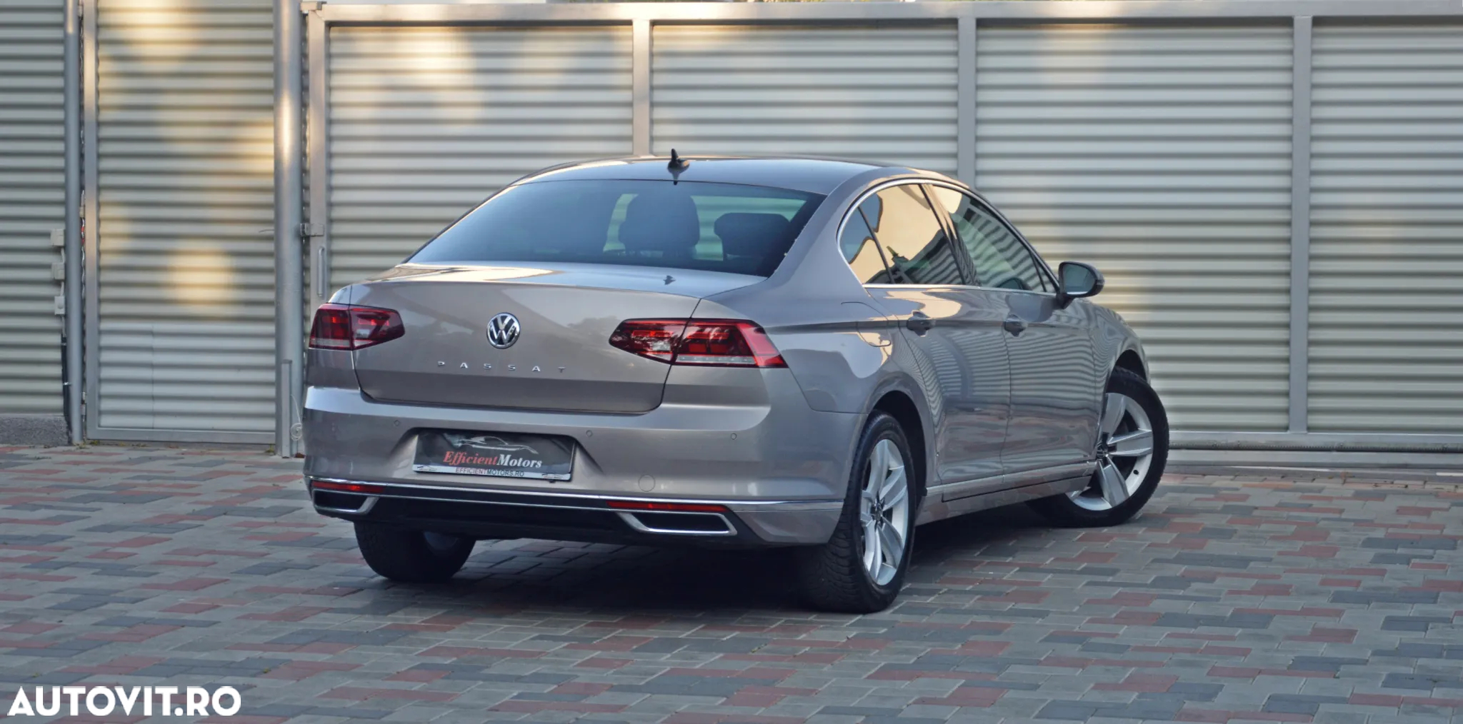 Volkswagen Passat 2.0 TDI DSG Highline - 4