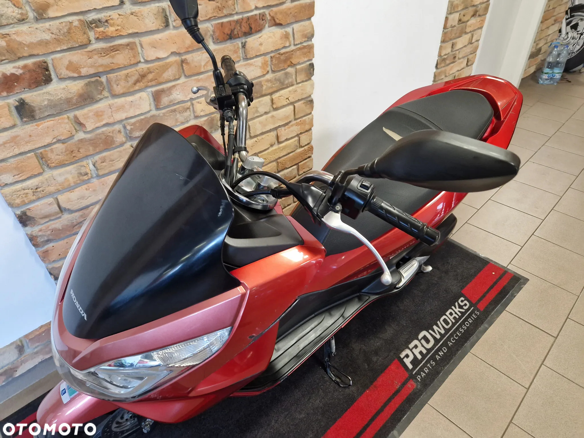 Honda PCX - 10