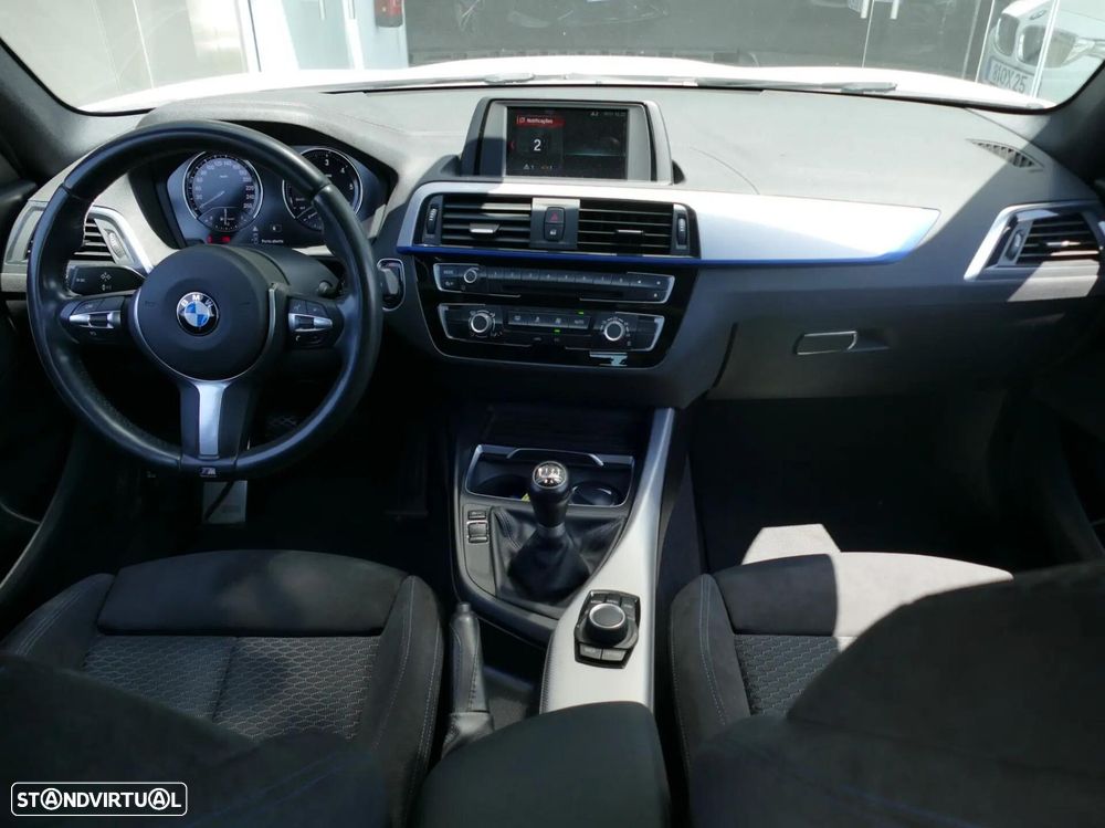 BMW 116 d Pack M - 38