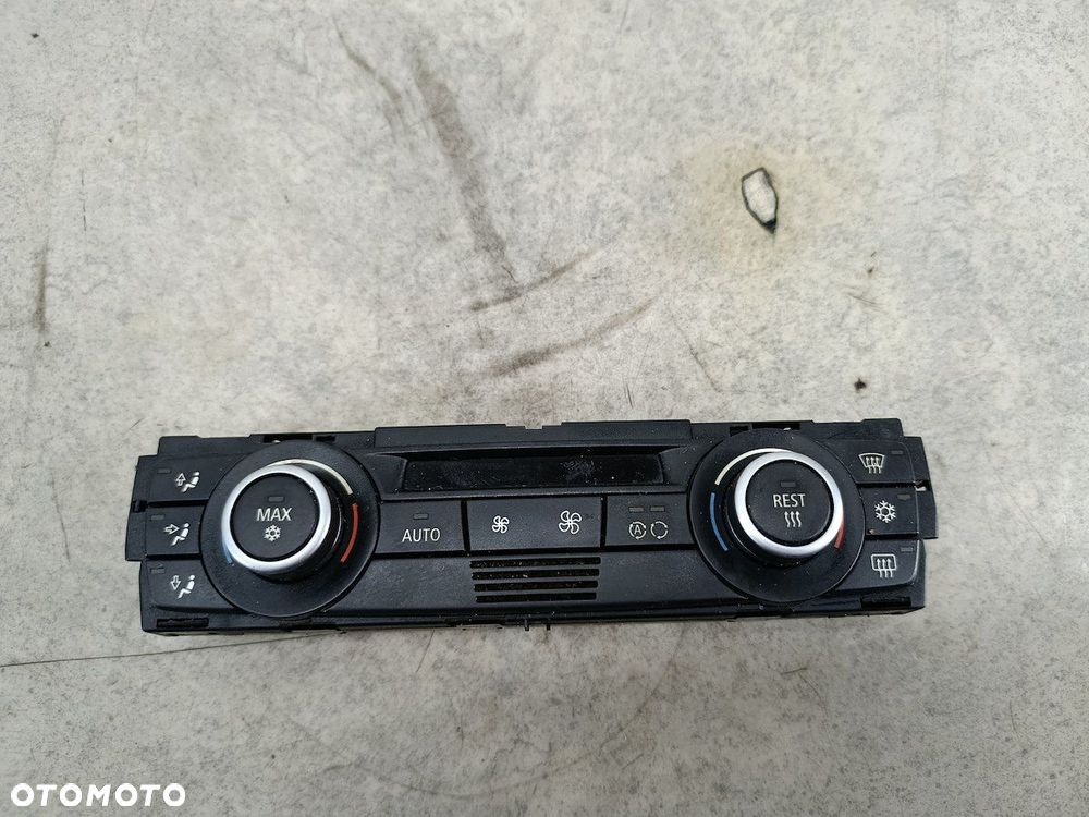 PANEL NAWIEWU BMW 1 E87 9182287 A2C53307711  VDO - 1