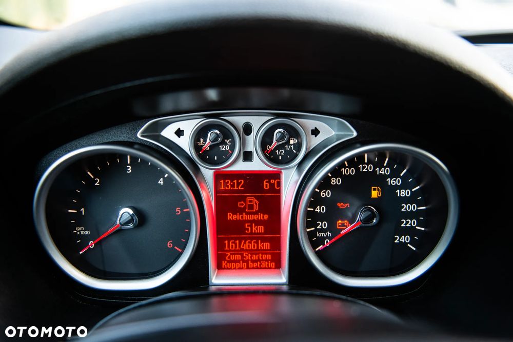 Ford Kuga 2.0 TDCi 4x4 Titanium - 33