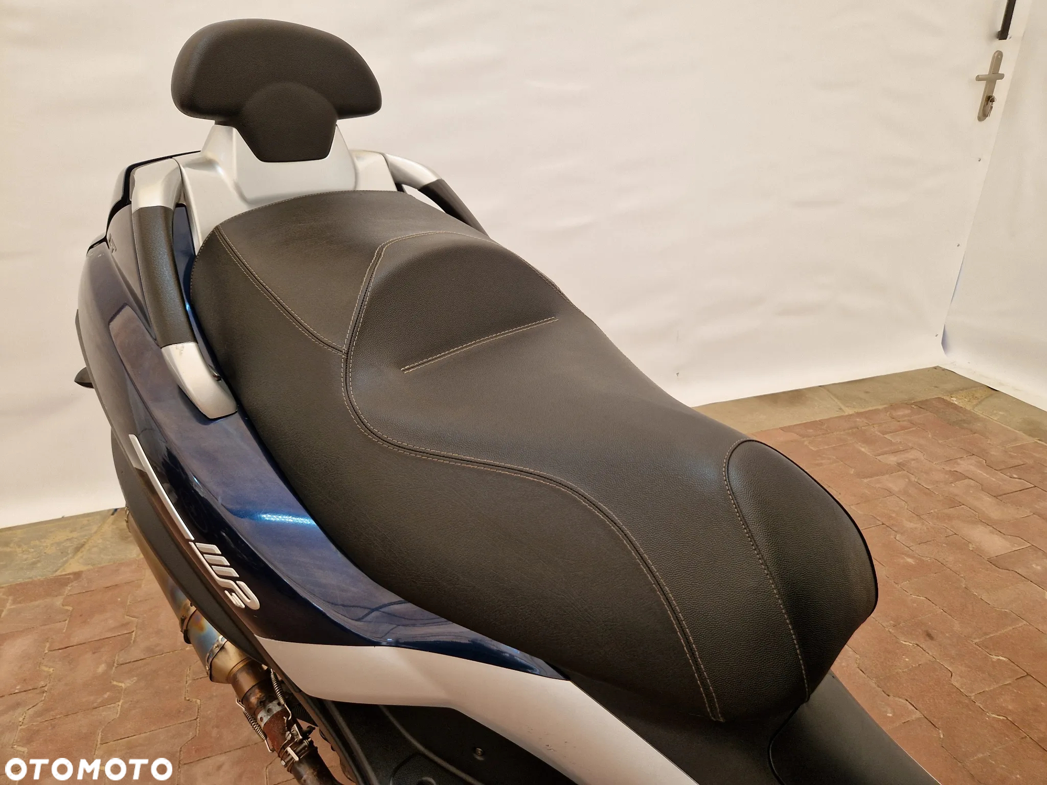 Piaggio MP-3 - 23
