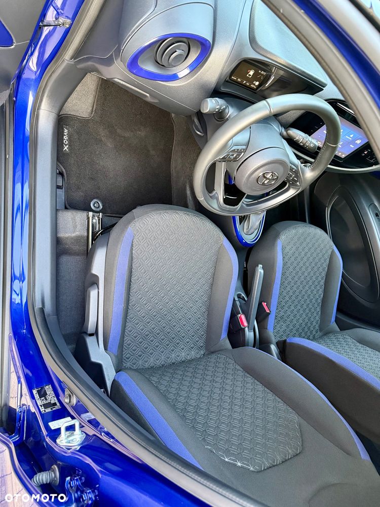 Toyota Aygo X x-shift x-clusive Style Selection - 12