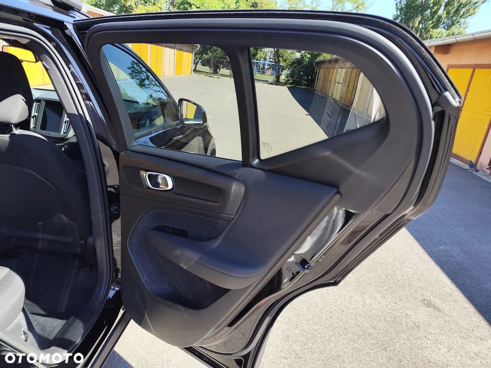 Volvo XC 40 T3 Momentum Core - 18
