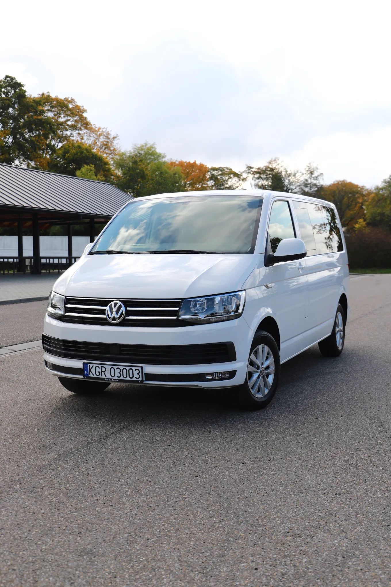 Volkswagen Caravelle 2.0 TDI L1 Comfortline - 1