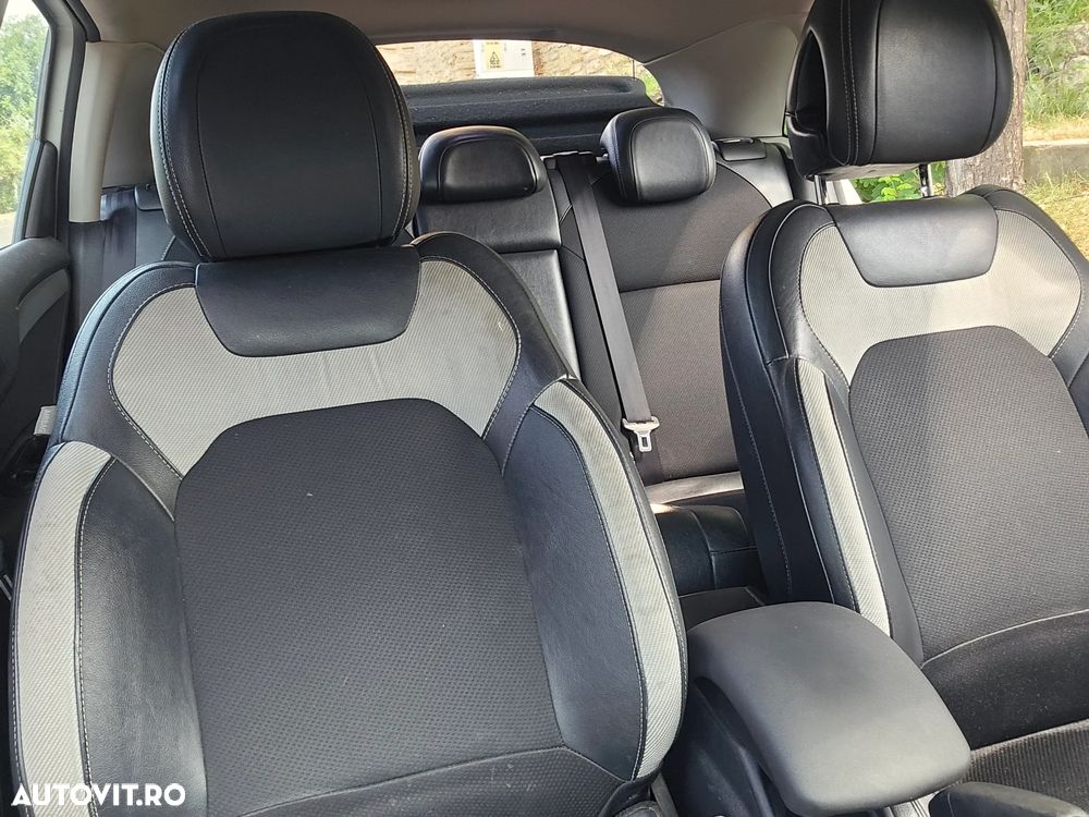 Citroën C4 HDi 90 Attraction - 4