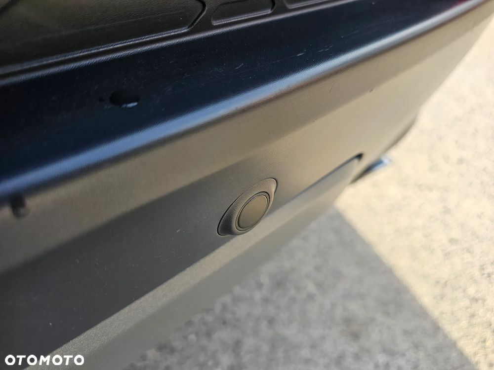 Land Rover Discovery Sport 2.0 D150 - 10