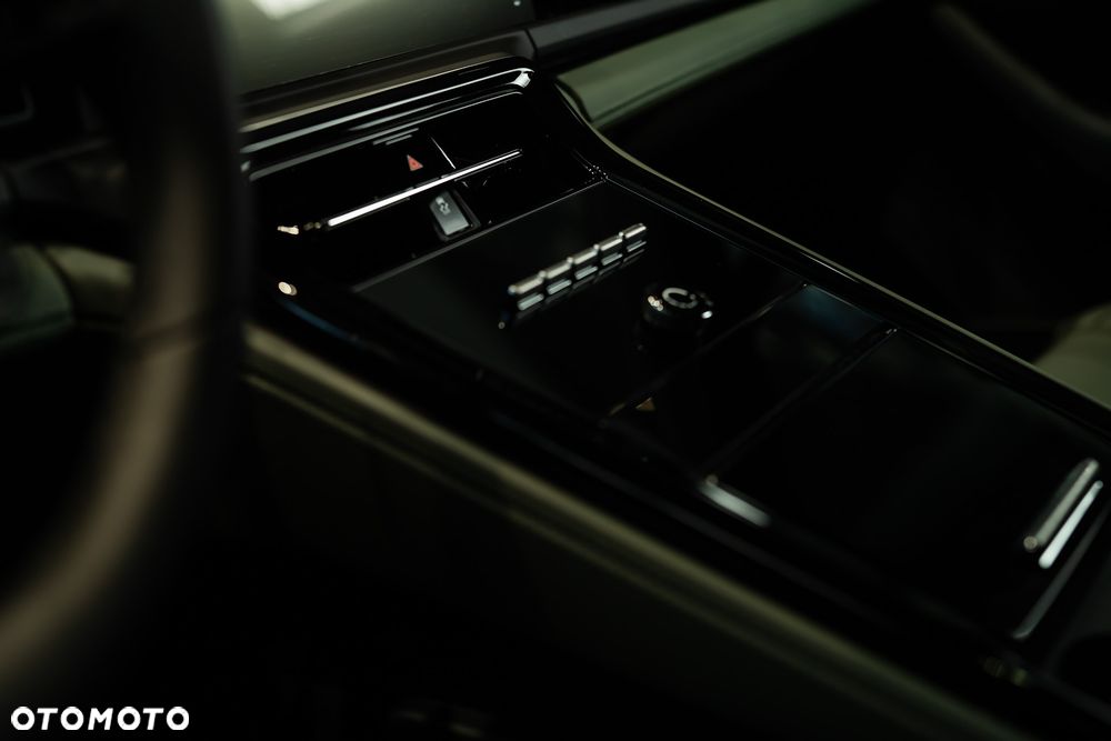 Porsche Panamera 4 - 29