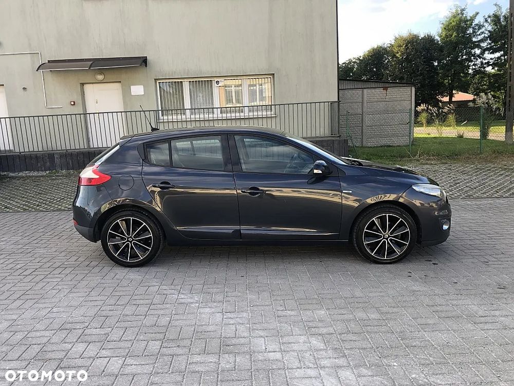 Renault Megane ENERGY dCi 110 EDC BOSE EDITION - 4