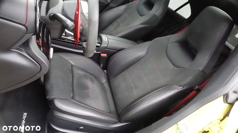 Mercedes-Benz CLA - 21