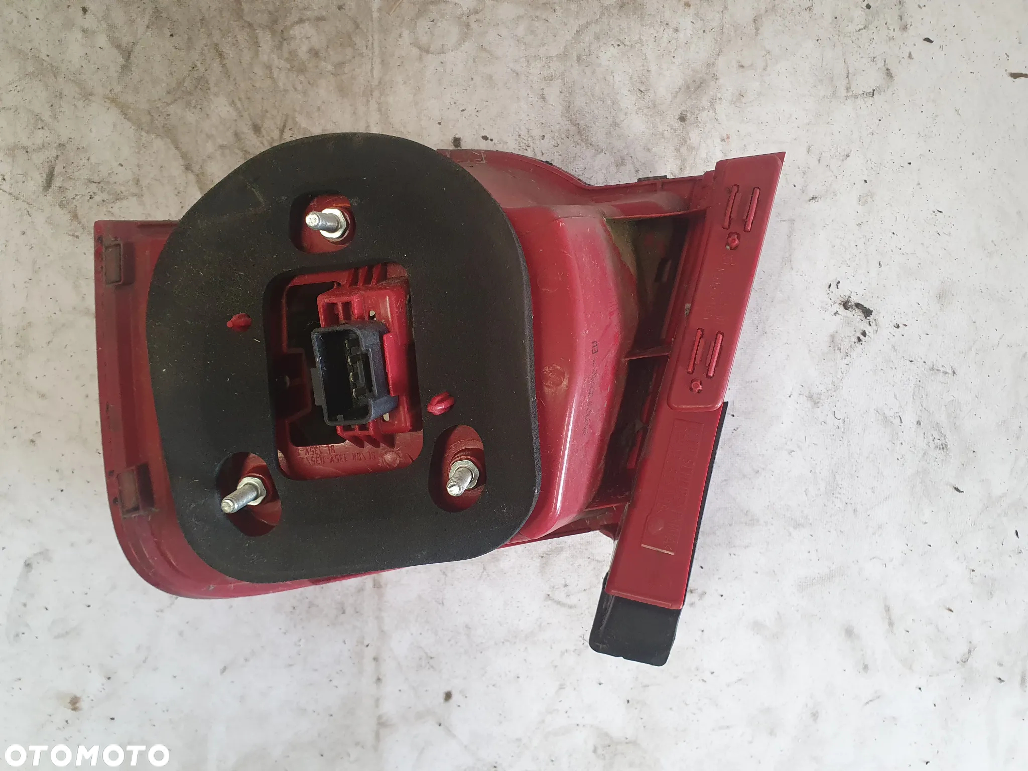 * LAMPA TYLNA PRAWA TYŁ PRAWO VOLKSWAGEN PASSAT B6 LED SEDAN - 7