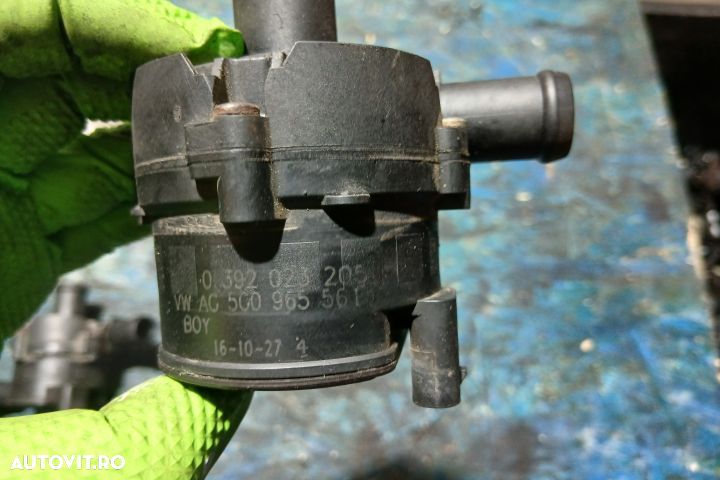Pompa recirculare apa 5G0965567 5G0965561 5G0965567 5G0965561 Volkswa - 5