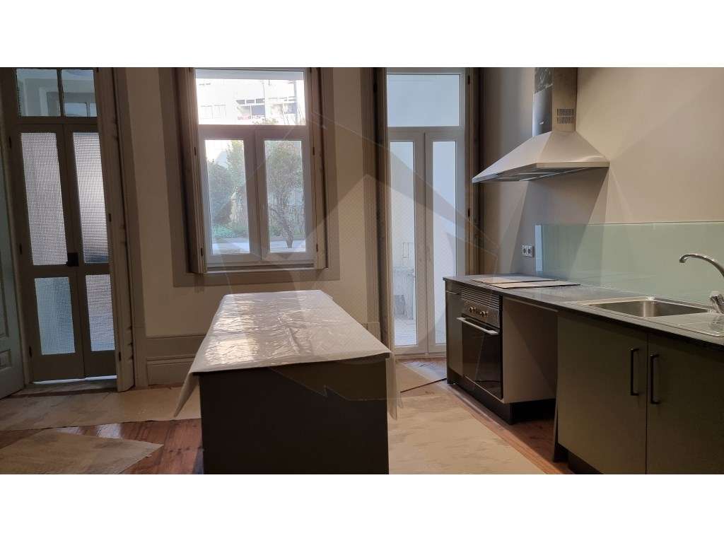 Moradia Recuperada T4 - Grande imagem: 2/26