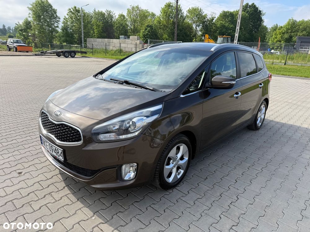 Kia Carens 1.6 GDI Dream-Team Edition - 3