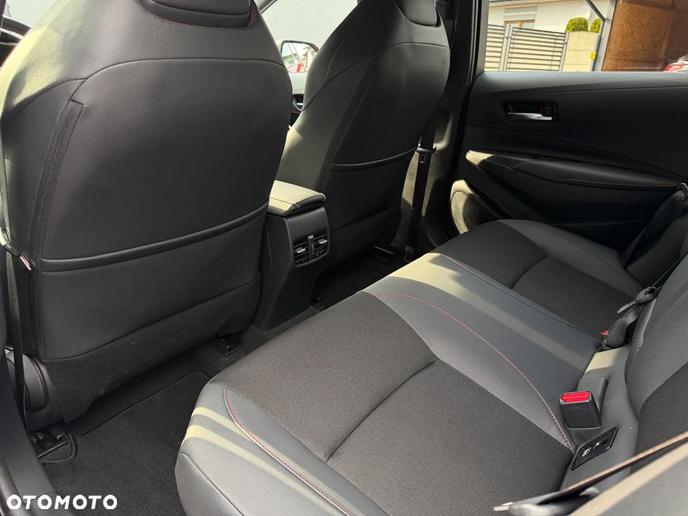 Toyota Corolla 2.0 Hybrid GR Sport - 27