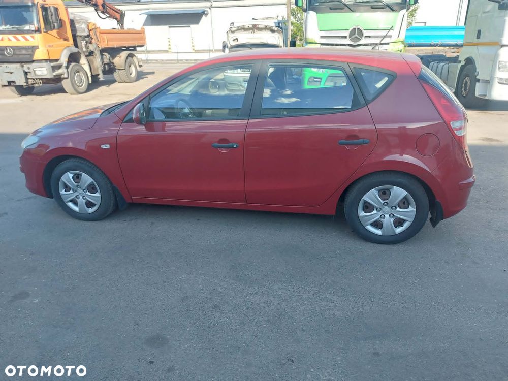 Hyundai i30 1.4 Comfort - 4