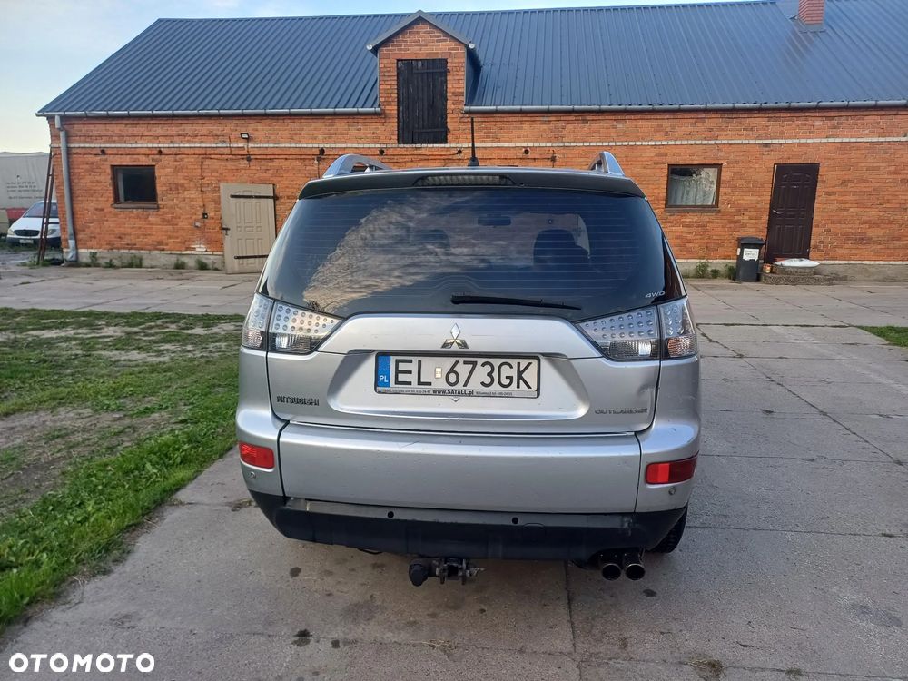 Mitsubishi Outlander 2.0 DID Instyle - 4