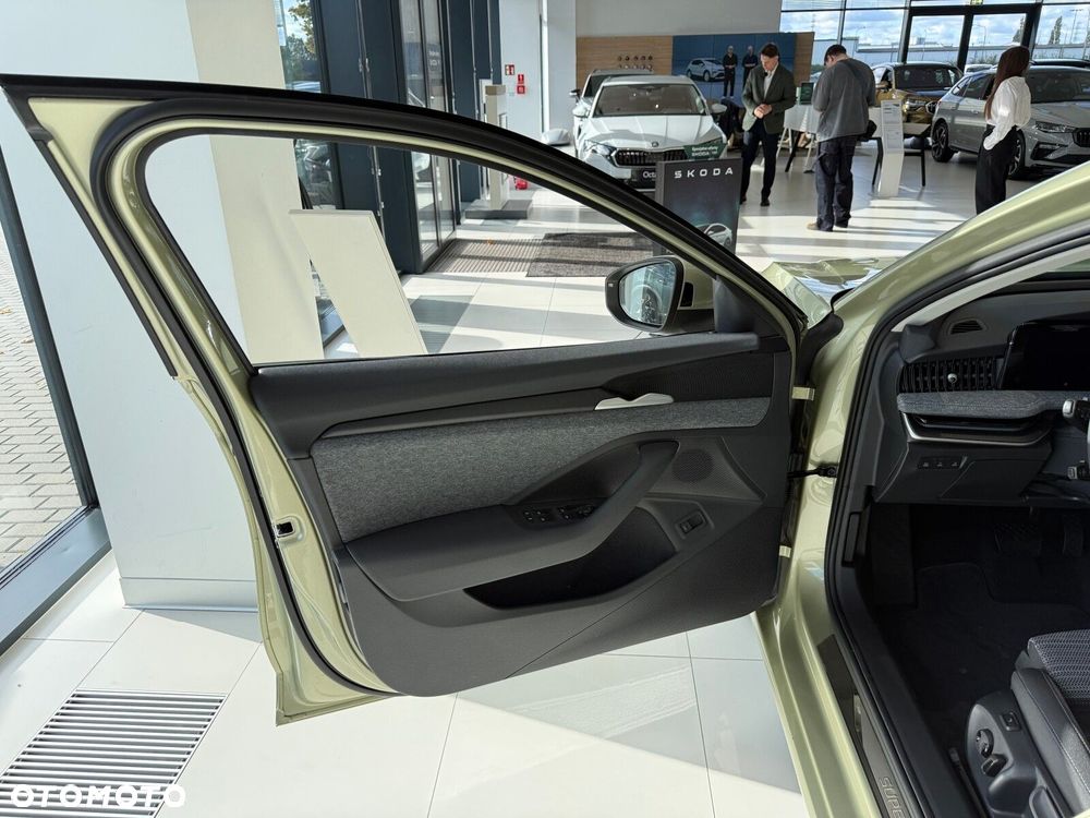 Skoda Superb 2.0 TSI 4x4 Edition 130 DSG - 12