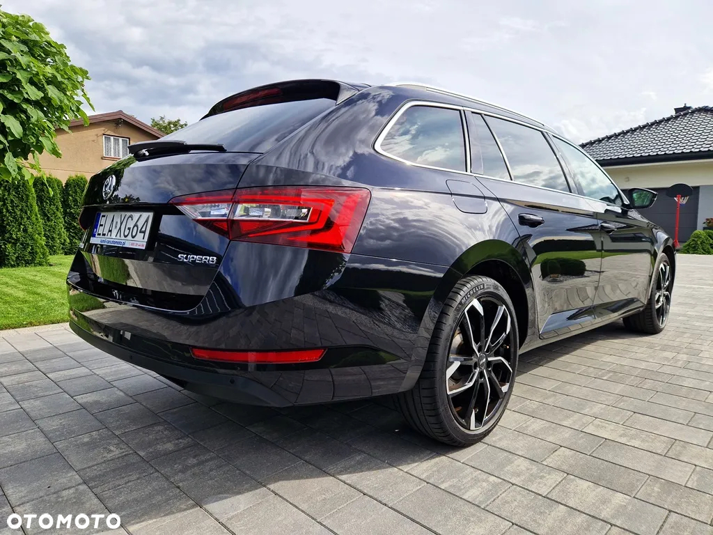 Skoda Superb Combi 2.0 TDI DSG Premium Edition - 11