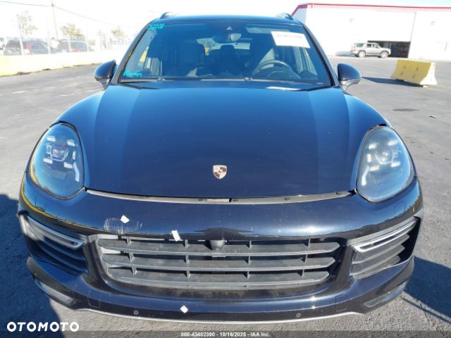 Porsche Cayenne - 3