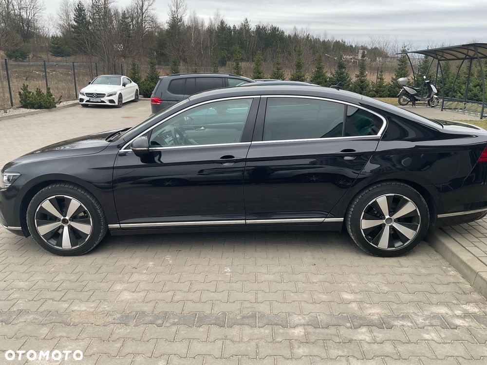 Volkswagen Passat 2.0 TSI Elegance DSG - 8