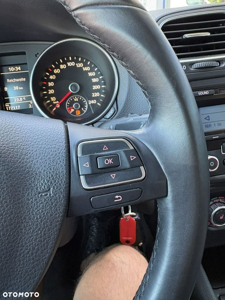 Volkswagen Golf - 26