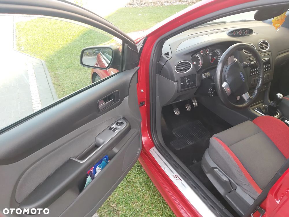 Ford Focus 2.5 ST - 15