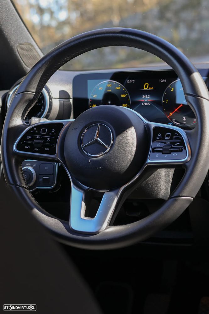 Mercedes-Benz CLA 180 d - 4