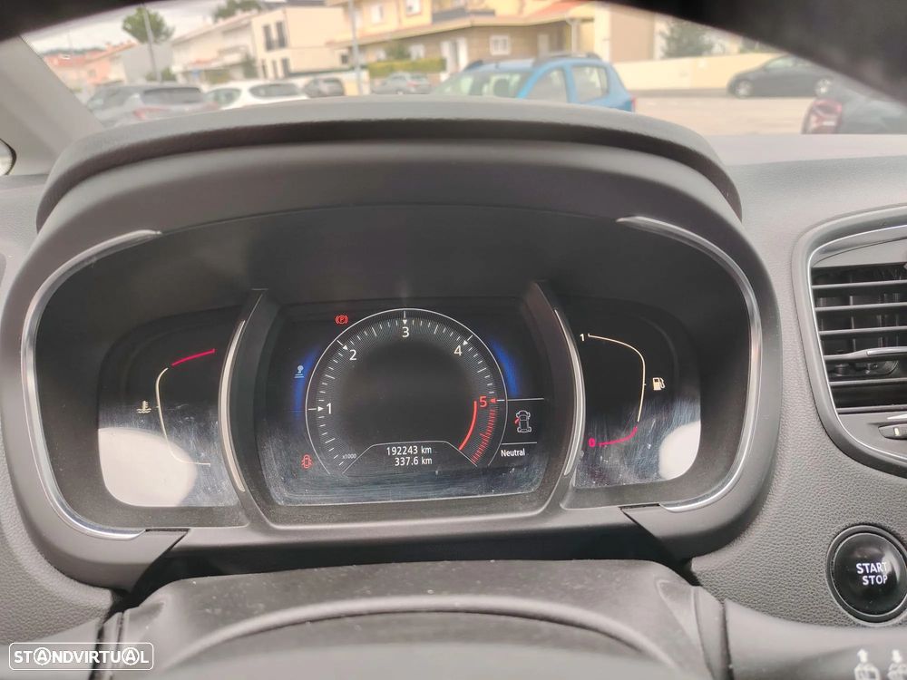 Renault Grand Scénic 1.6 dCi Bose Edition SS - 10